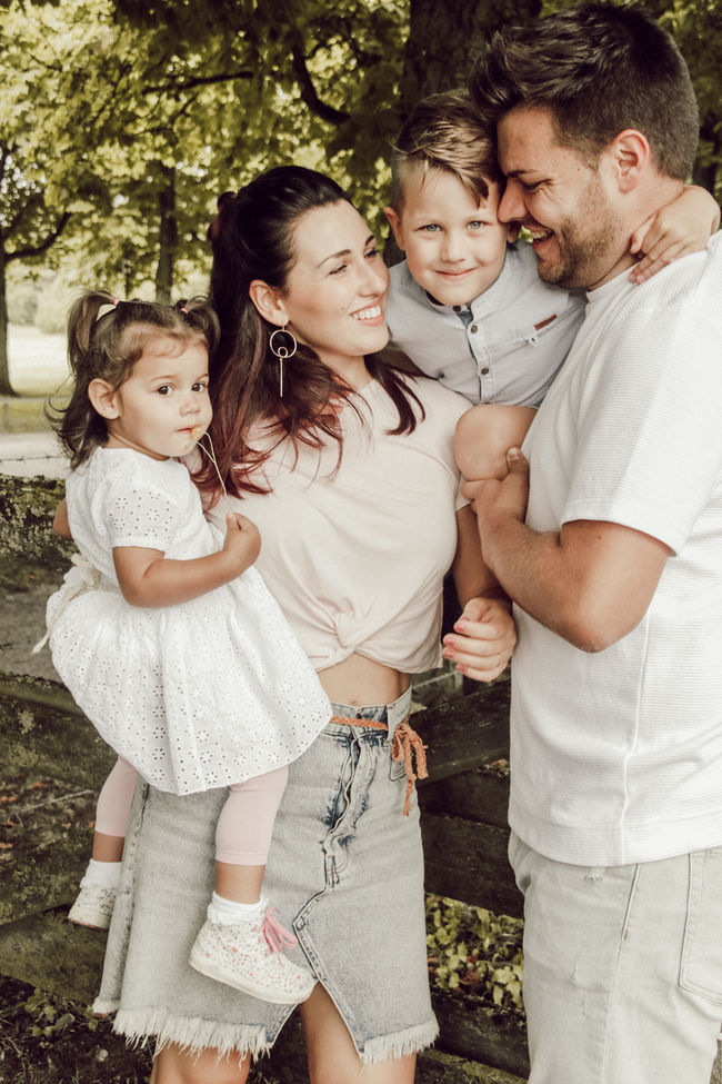 Fotografin Stuttgart - Fotoshooting Familie K. - Familie - LRM EXPORT 629618669197316 20190727 205553018
